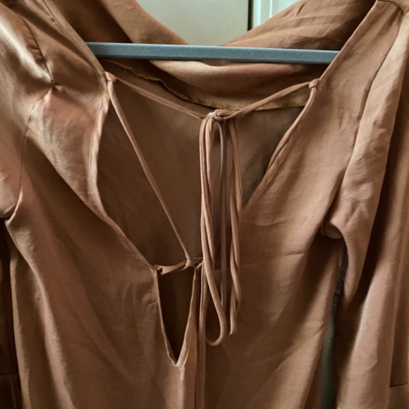 TRUE BLUE SILK LIKE BLOUSE SMALL PEACH - Picture 3 of 6